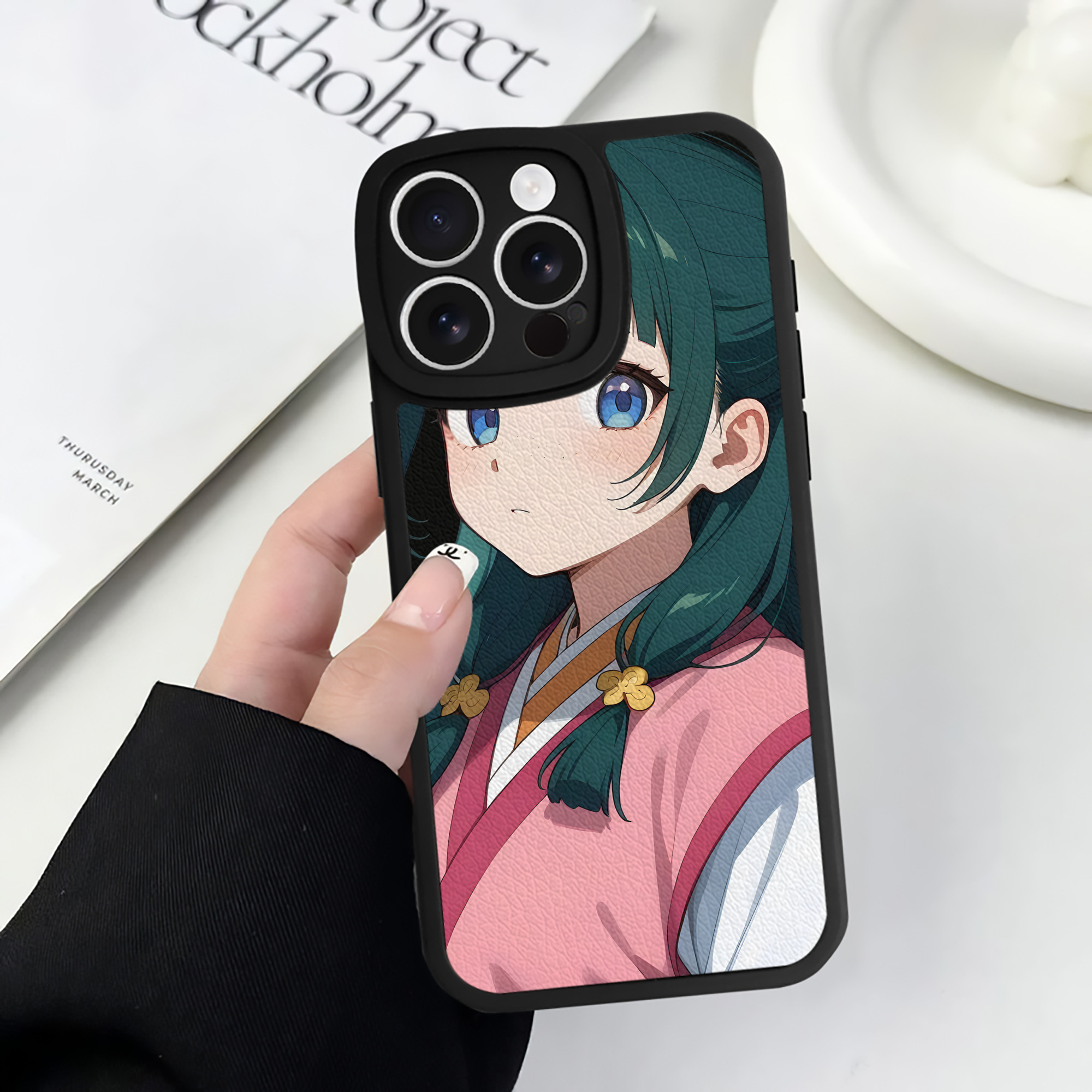 （画像用） 薬屋のひとりごと The Apothecary Diaries 【iPhone 16シリーズ対応】シリコンスマホケース（レザー調） 材質：シリコン